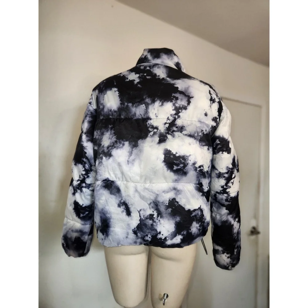 Ashley By 26 International Womens Tie Dye Puffer Jacket Black White Cloud Size M